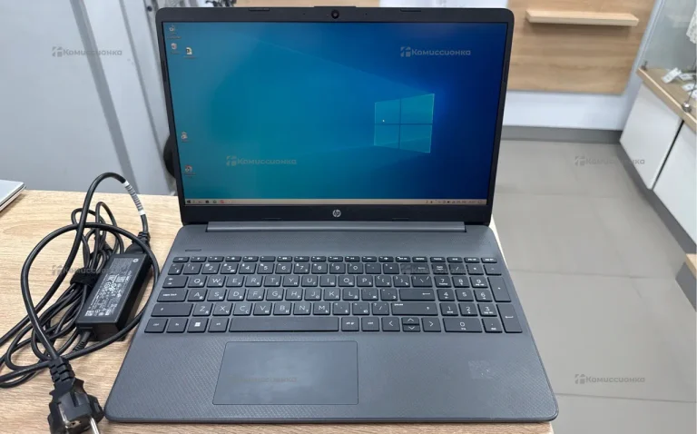 Ноутбук HP Laptoop 15s-fq0009ur