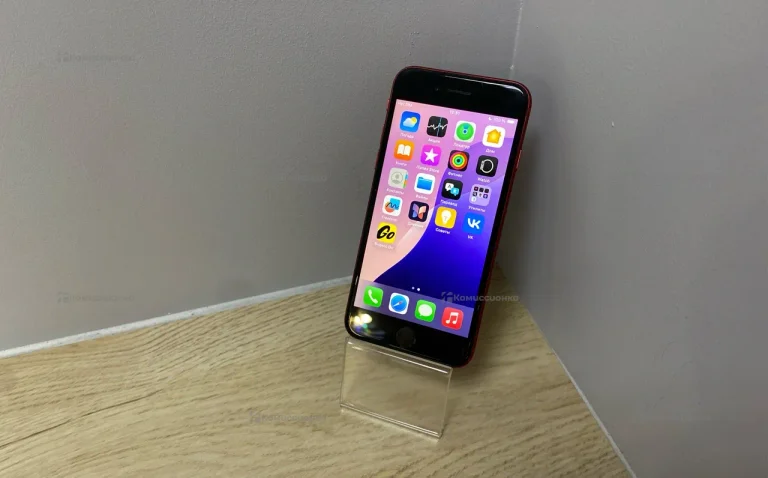 Apple iPhone SE (2020) 3/64 ГБ