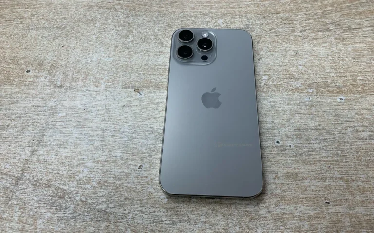 Apple iPhone 16 Pro Max 8/256 ГБ