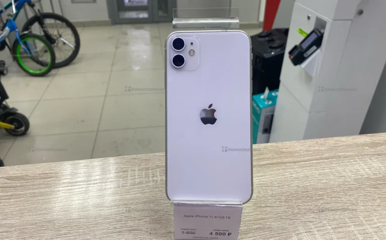 Apple iPhone 11 4/128 ГБ