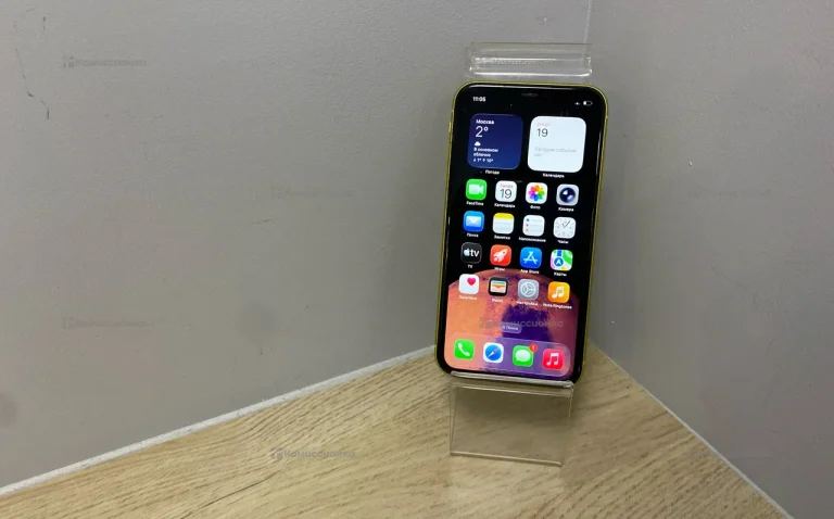 Apple iPhone 11 4/64 ГБ