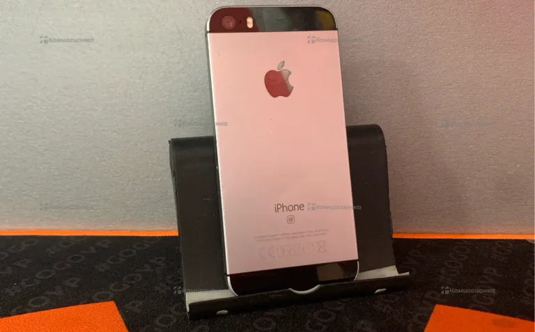 Apple iPhone SE 2/32 ГБ