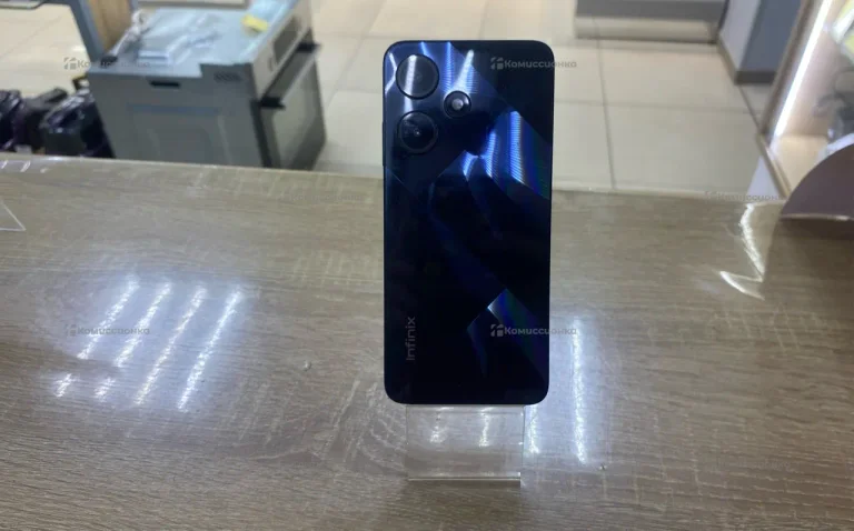 Infinix Hot 30i 4/64 ГБ