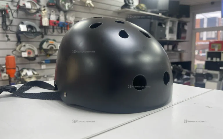 Шлем защитный .