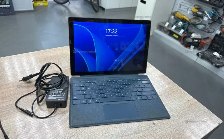 Планшет Microsoft Surface Pro 6