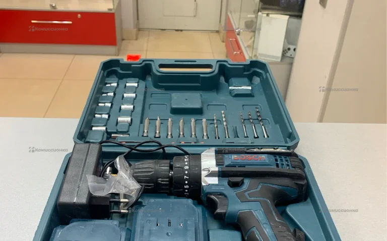 дрель шуруповерт Bosch 18V