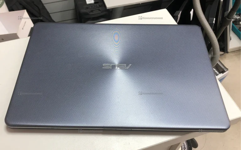 Ноутбук  Asus X505BA-EJ163