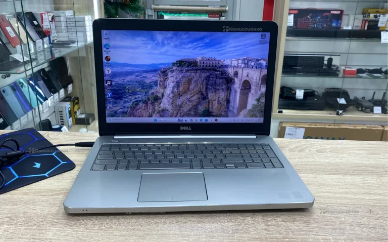 Ноутбук  dell