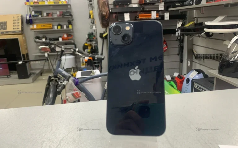 Apple iPhone 13 4/128 ГБ