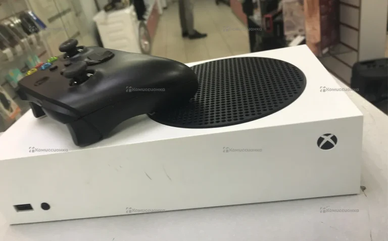 Приставка Xbox one s512 Gb