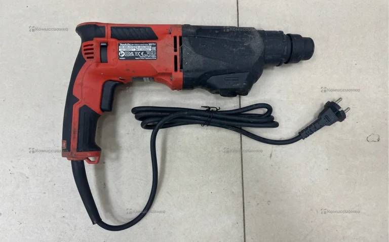 Перфоратор makita M8701