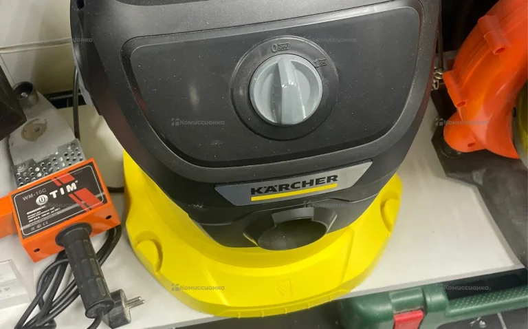 Пылесос  строительный KARCHER KWD 3