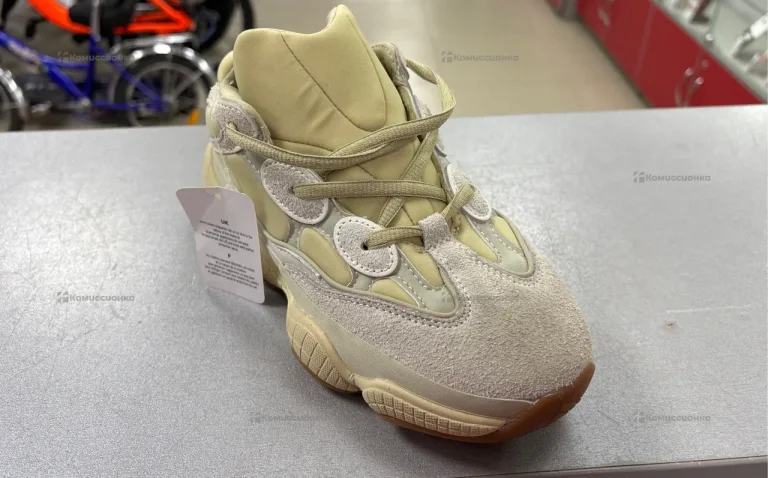 Кроссовки женские Adidas(реплика) Yeezy 500-37разм