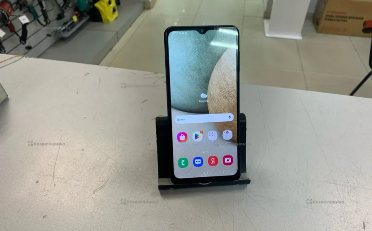Samsung Galaxy A12 2/32 ГБ
