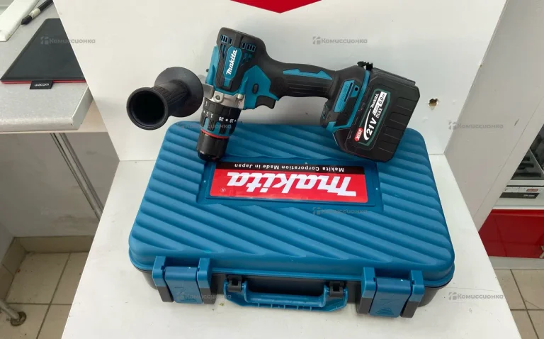 Шуруповерт бесщеточный Makita лед rep