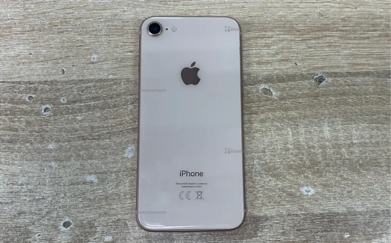 Apple iPhone 8 2/64 ГБ