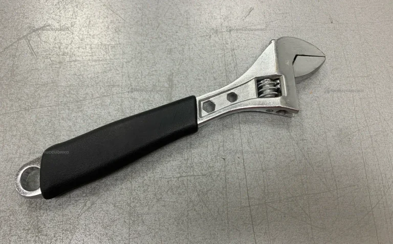 Ключ разводной