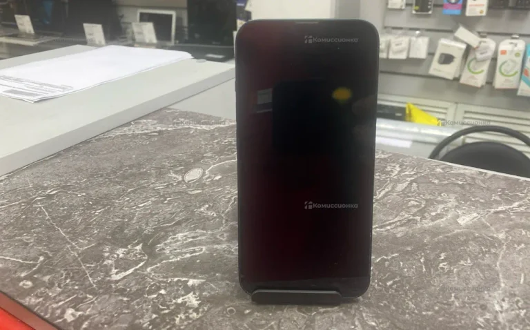 Apple iPhone 13 4/128 ГБ