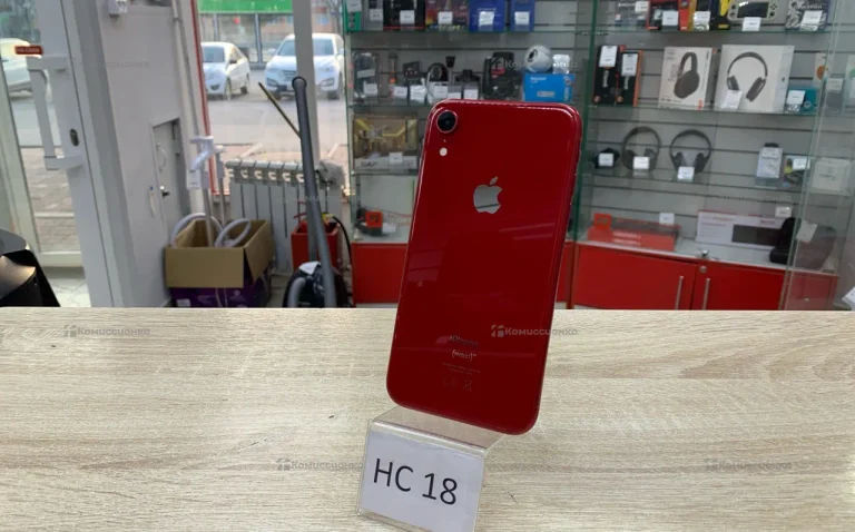 Apple iPhone XR 3/64 ГБ