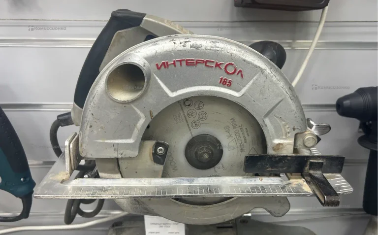 Дисковая пила Интерскол ДП-165/1200