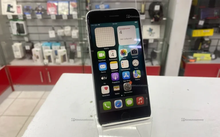 Apple iPhone SE 2020 128 ГБ.