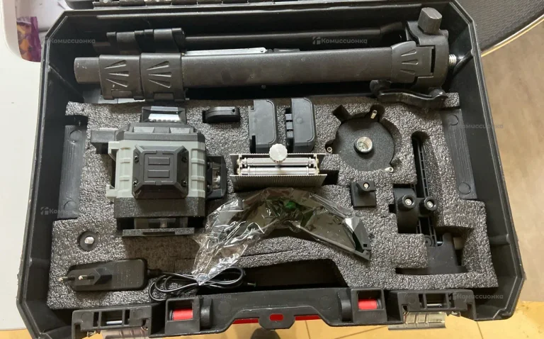 Лазерный уровень Aventor 16 лучей ( зеленый)