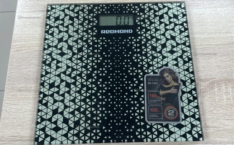 Весы  Redmond RS-7351