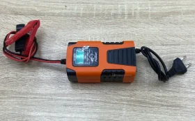 Зарядник для аккумулятора 6в 1