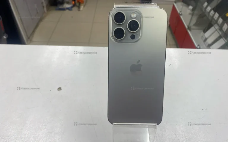Apple iPhone 15 6/256 ГБ