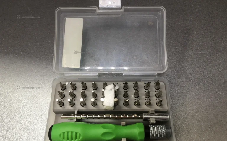 Набор отверток.