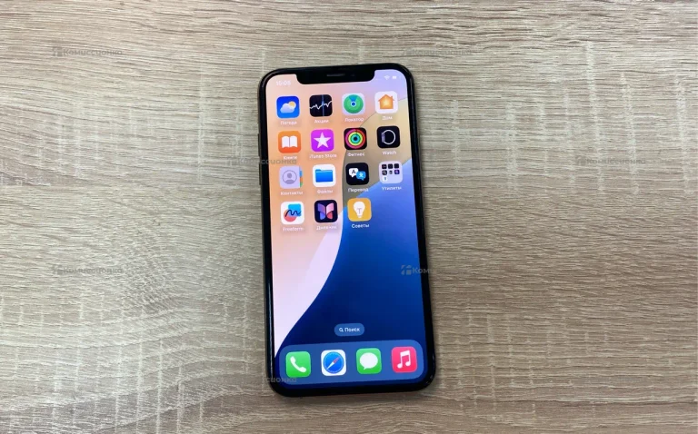 Apple iPhone XS 4/64 ГБ