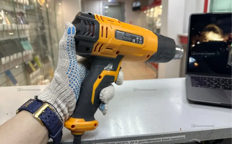 Строительный фен Deko SKHG2200