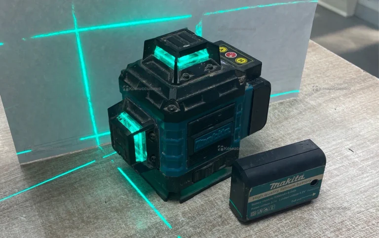 лазерный уровень 4D Makita реплика