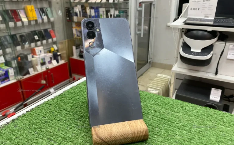 Tecno Pova 4 8/128 ГБ