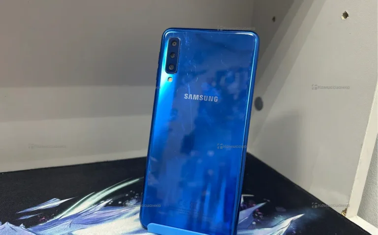 Samsung Galaxy A7 (2018) 4/64 ГБ