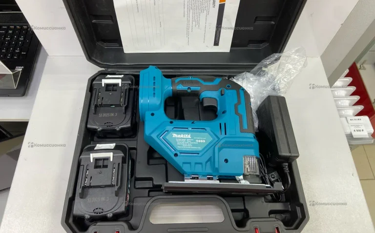 Аккумуляторный Электролобзик Makita