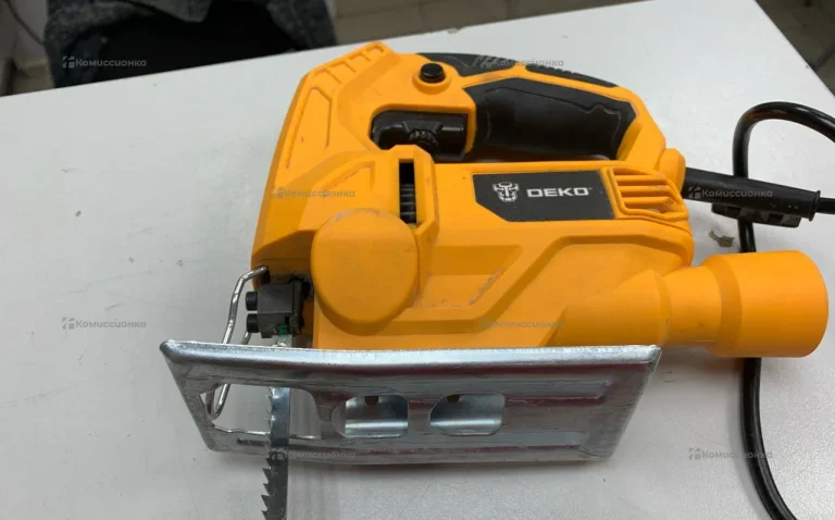 Электролобзик DEKO DKJS650