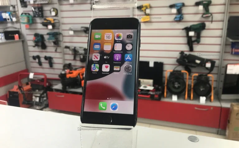 Apple iPhone 7 2/32 ГБ