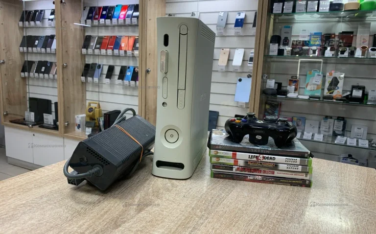 Приставка XBOX 360.