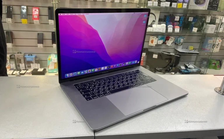 Ноутбук Apple MacBook Pro 15 2016 i7