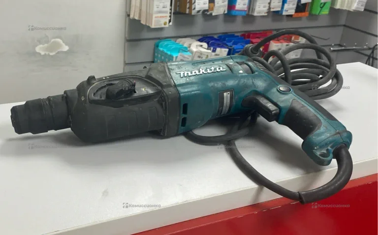 перфоратор Makita H2470