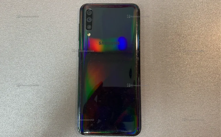 Samsung Galaxy A50 4/64 ГБ