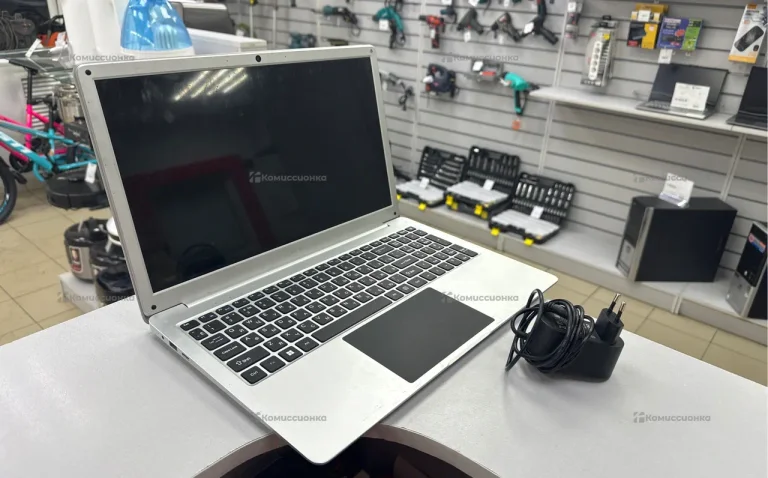 Ноутбук  dexp aquilon c15