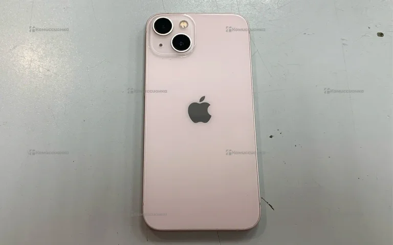 Apple iPhone 13 128 ГБ.