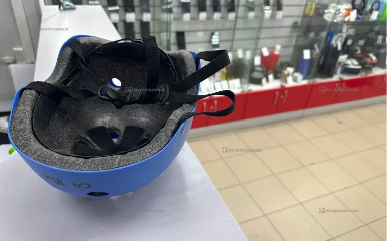 Альпинисткая каска “Camna”