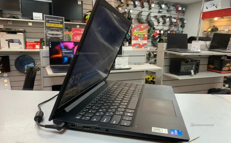Ноутбук  Lenovo v15-G3 i5-1235u