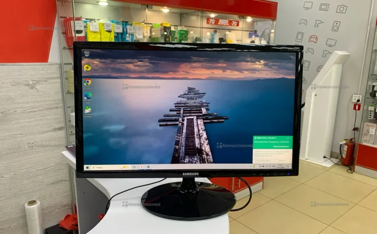 Монитор Samsung LS24D300HSI