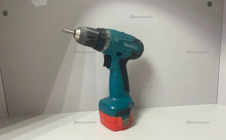 Дрель-шуруповерт makita 6271D