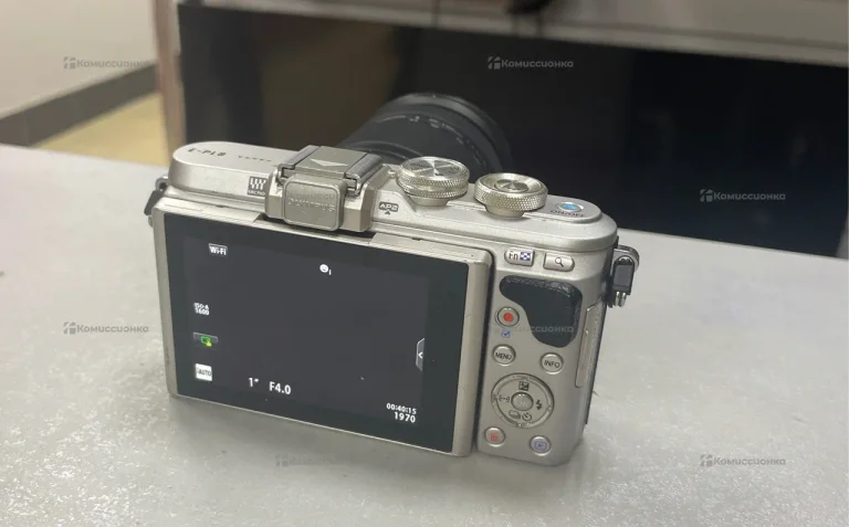 Фотоаппарат Olympus E-PL8 40-150mm