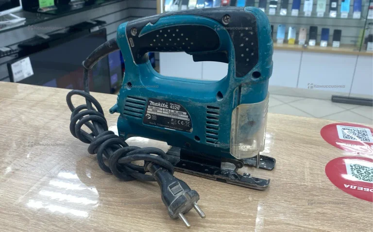 Makita 4326 лобзик